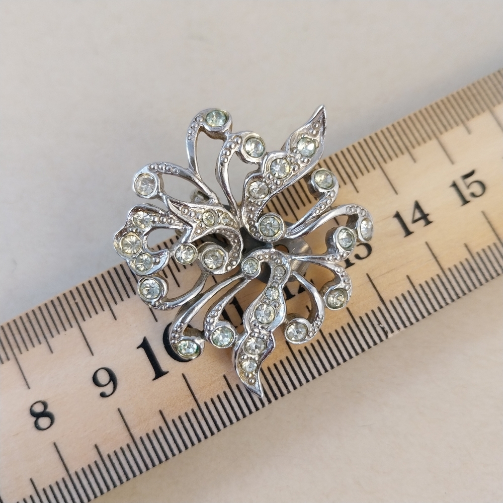 Vintage Silver Floral Earrings Clips - Picture 5 of 14